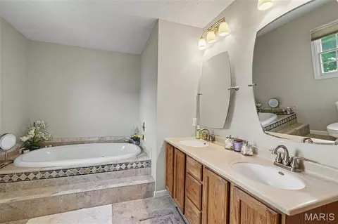 Bath - 307 Camilla Dr, O'fallon, MO 63366 photo 3 of 4
