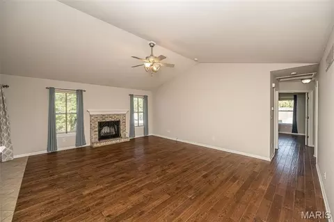 5 Thoroughbred Dr, Wright City, MO 63390 photo 6