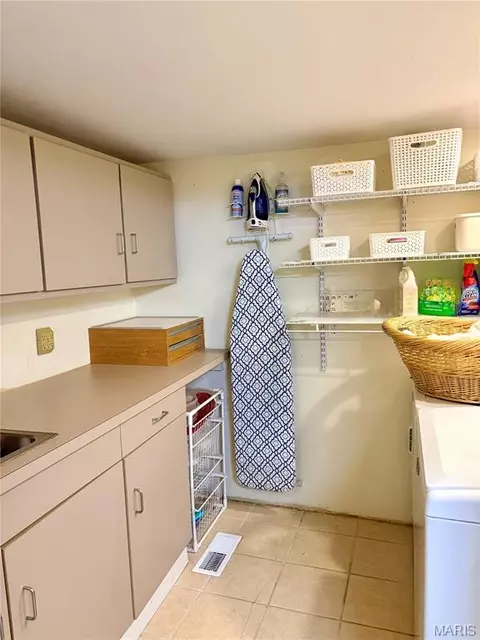 303 E Davidson Ave, Chaffee, MO 63740 photo 6
