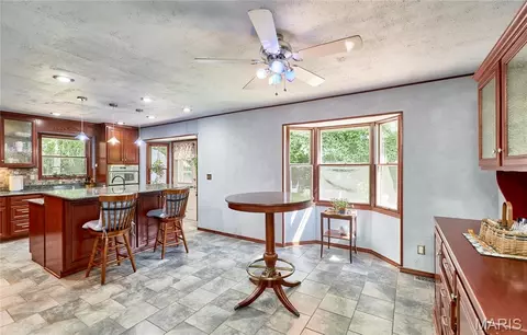 Kitchen - 3851 Autumn Set Dr, Arnold, MO 63010 photo 5 of 8