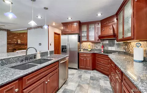 Kitchen - 3851 Autumn Set Dr, Arnold, MO 63010 photo 7 of 8