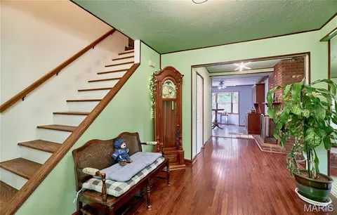 Entry Way - 3851 Autumn Set Dr, Arnold, MO 63010 photo 2 of 7