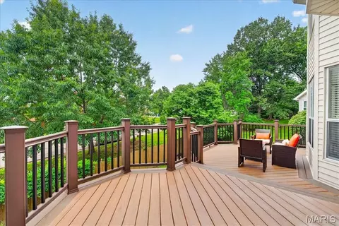 Exterior - 238 Westridge Parc Ln, Ellisville, MO 63021 photo 4 of 9