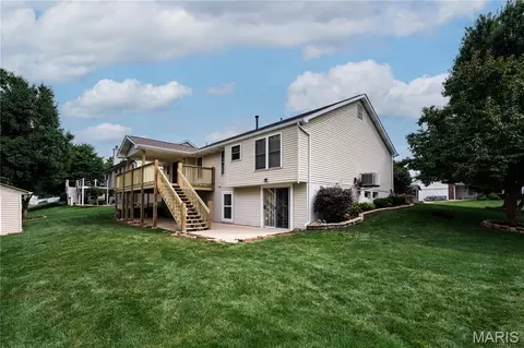 Exterior - 1848 Summitview Dr, Saint Charles, MO 63303 photo 9 of 11