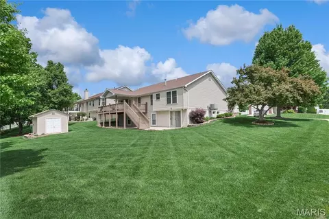 Exterior - 1848 Summitview Dr, Saint Charles, MO 63303 photo 3 of 11