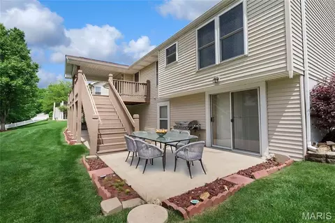 Exterior - 1848 Summitview Dr, Saint Charles, MO 63303 photo 6 of 11