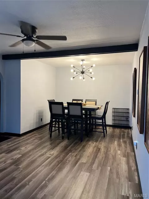 Dining - 606 Third St, Marble Hill, MO 63764 photo 2 of 3