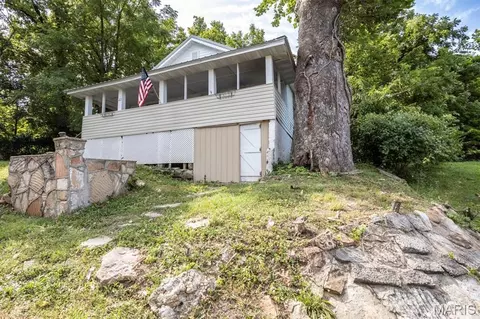 107 Bluff Cir, Waynesville, MO 65583