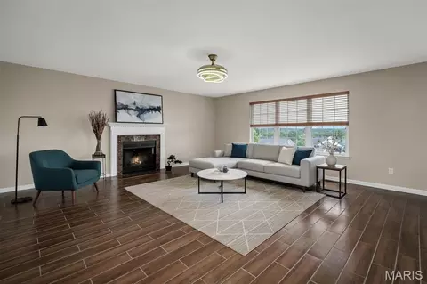 Living - 672 Berrywine Ln, Arnold, MO 63010 photo 1 of 4