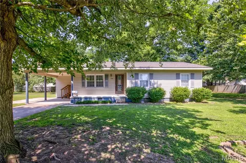 304 Lee, East Prairie, MO 64845