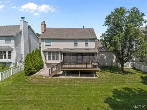 Exterior - 2535 Barrett Springs Dr, Ballwin, MO 63021 photo 2 of 20