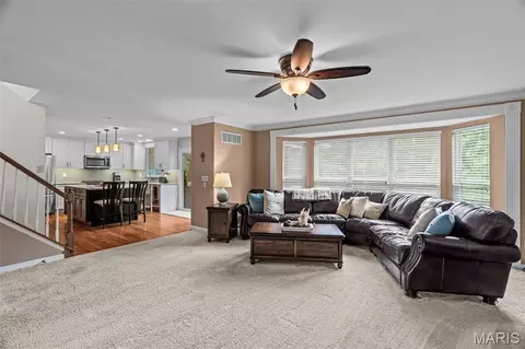 Living - 2535 Barrett Springs Dr, Ballwin, MO 63021 photo 2 of 3