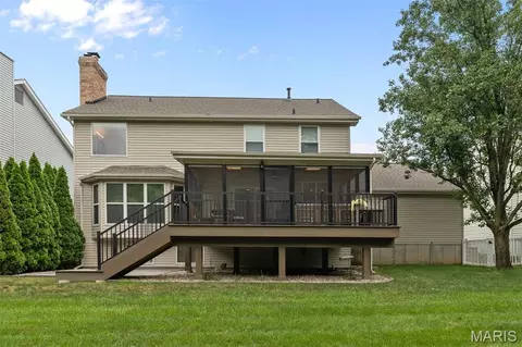 Exterior - 2535 Barrett Springs Dr, Ballwin, MO 63021 photo 9 of 20