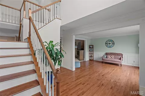 Entry Way - 2535 Barrett Springs Dr, Ballwin, MO 63021 photo 1 of 5