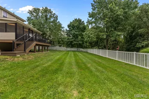 Exterior - 2535 Barrett Springs Dr, Ballwin, MO 63021 photo 11 of 20