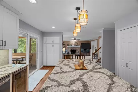 Kitchen - 2535 Barrett Springs Dr, Ballwin, MO 63021 photo 9 of 9