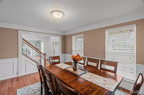 Dining - 2535 Barrett Springs Dr, Ballwin, MO 63021 photo 2 of 3