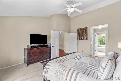 Bedroom - 2535 Barrett Springs Dr, Ballwin, MO 63021 photo 2 of 7