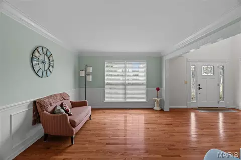 Entry Way - 2535 Barrett Springs Dr, Ballwin, MO 63021 photo 5 of 5
