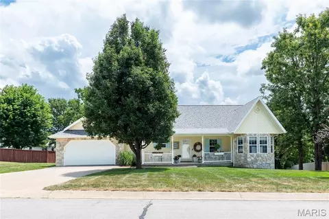 125 Mesa Dr, Waynesville, MO 65583