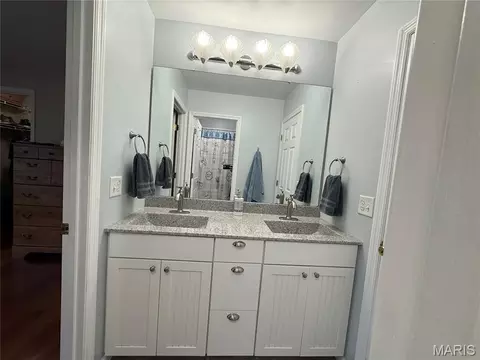 Bath - 5152 Copperleaf Dr, Imperial, MO 63052 photo 7 of 10