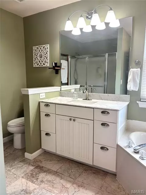 Bath - 5152 Copperleaf Dr, Imperial, MO 63052 photo 1 of 10