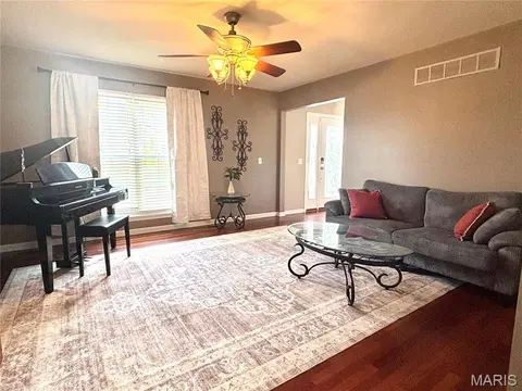 Living - 5152 Copperleaf Dr, Imperial, MO 63052 photo 3 of 5