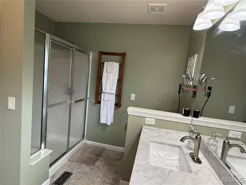 Bath - 5152 Copperleaf Dr, Imperial, MO 63052 photo 4 of 10