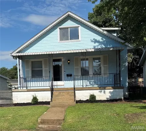 3043 Myrtle Ave, Granite City, IL 62040