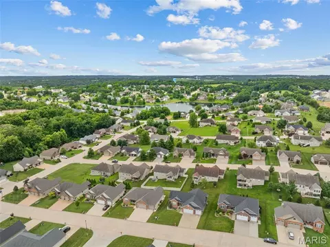 View/Area - 2347 Fire Crest Ct, Washington, MO 63090 photo 3 of 10