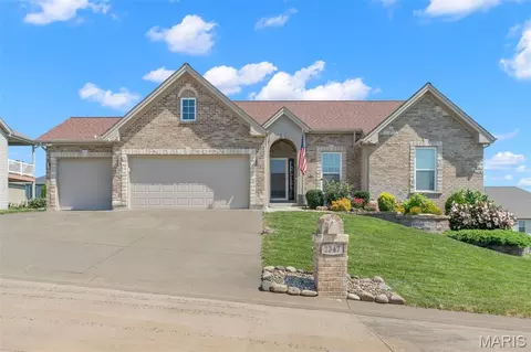 Exterior - 2347 Fire Crest Ct, Washington, MO 63090 photo 3 of 9