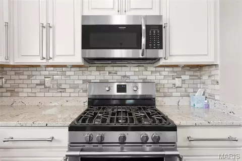 Kitchen - 2347 Fire Crest Ct, Washington, MO 63090 photo 6 of 6