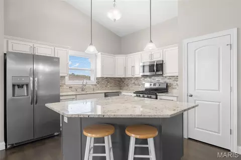 Kitchen - 2347 Fire Crest Ct, Washington, MO 63090 photo 1 of 6
