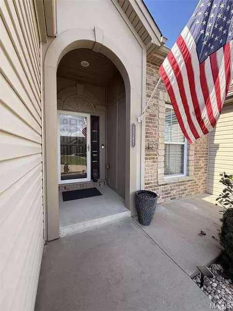Exterior - 2347 Fire Crest Ct, Washington, MO 63090 photo 7 of 9