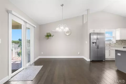 Dining - 2347 Fire Crest Ct, Washington, MO 63090 photo 2 of 2