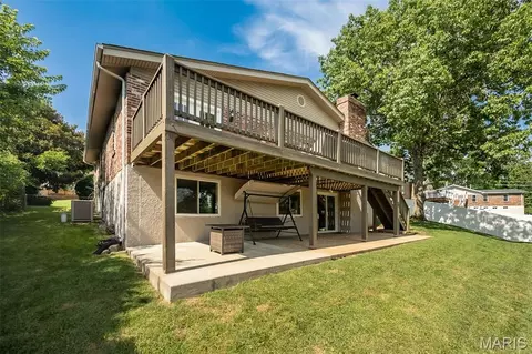 Exterior - 7 Nicolet Dr, Manchester, MO 63011 photo 5 of 10