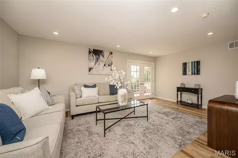 Other - 7 Nicolet Dr, Manchester, MO 63011 photo 2 of 10
