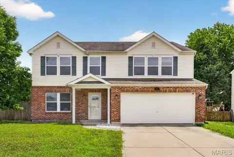 1400 Timberbrook Dr, Mascoutah, IL 62258