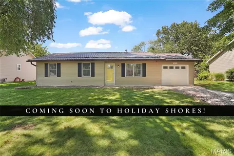 1054 Catalina Dr, Edwardsville, IL 62025