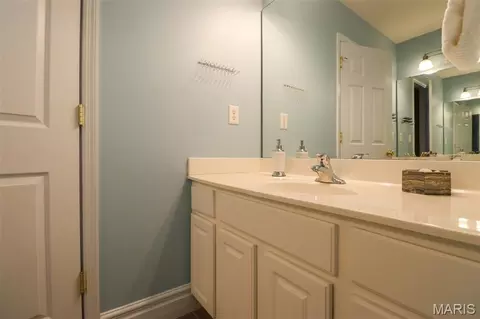 Bath - 108 Woodside Ct, Arnold, MO 63010 photo 4 of 6