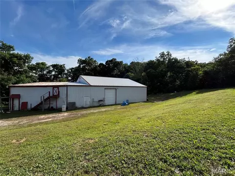 Exterior - 559 Brush Creek Rd, Saint Clair, MO 63077 photo 7 of 11