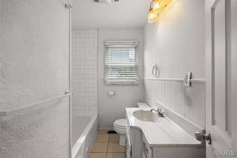 Bath - 304 E 3rd St, Pevely, MO 63070 photo 1 of 3