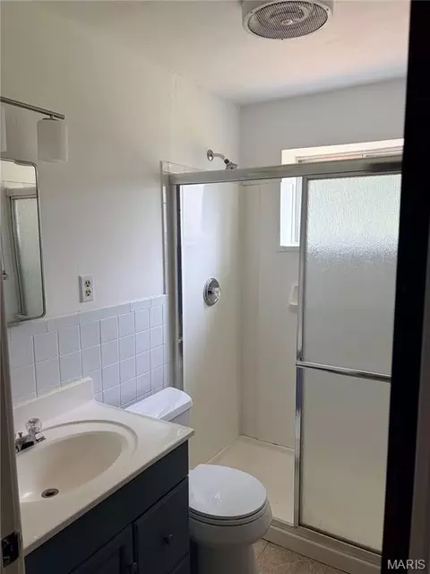 Bath - 3357 Biscayne Blvd, Arnold, MO 63010 photo 3 of 3