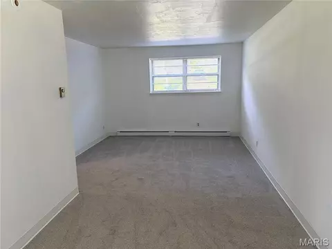 Living - 3357 Biscayne Blvd, Arnold, MO 63010 photo 9 of 9