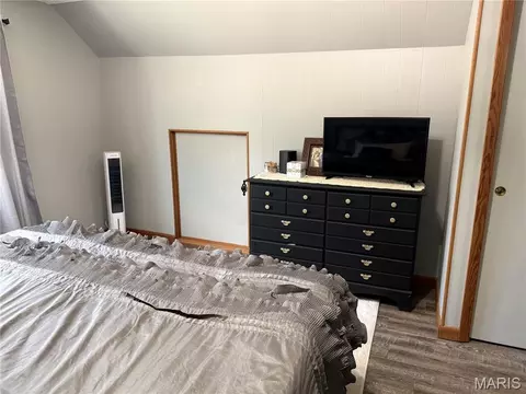 Bedroom - 701 Vine St, Festus, MO 63028 photo 13 of 22