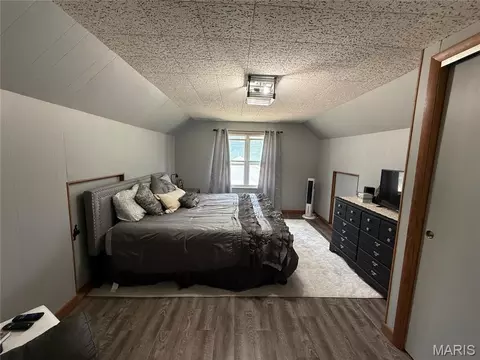 Bedroom - 701 Vine St, Festus, MO 63028 photo 4 of 22