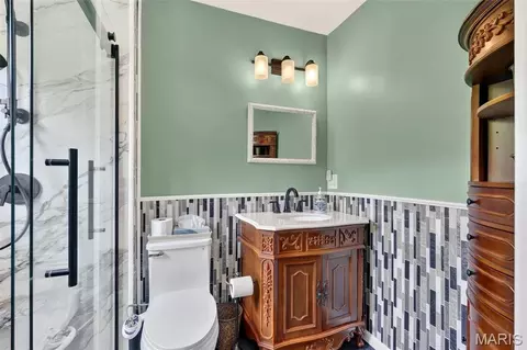 Bath - 1522 Pheasant Ridge Dr, Ellisville, MO 63011 photo 3 of 5