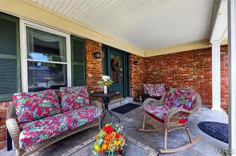 Exterior - 1522 Pheasant Ridge Dr, Ellisville, MO 63011 photo 3 of 10