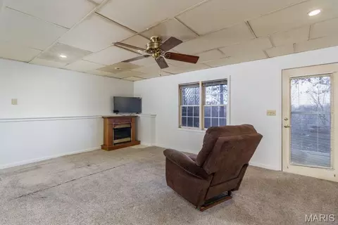Living - Undisclosed, Saint Robert, MO 65584 photo 5 of 6