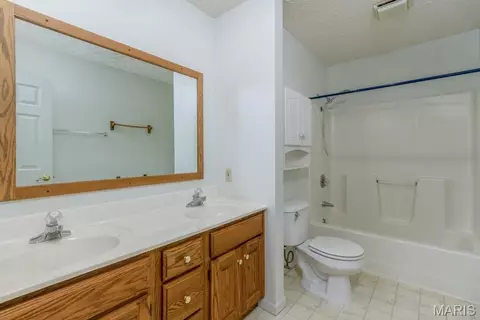 Bath - Undisclosed, Saint Robert, MO 65584 photo 4 of 5
